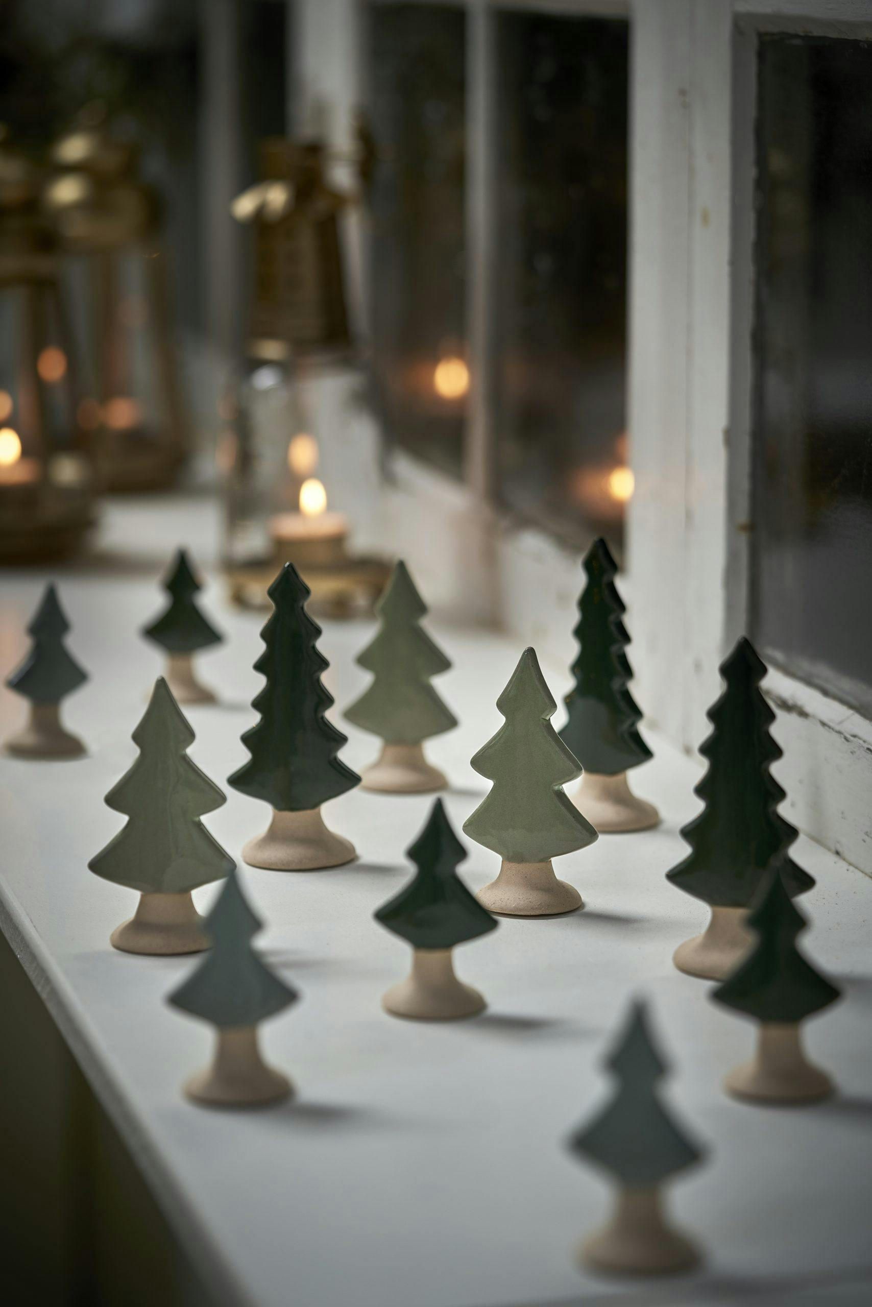 Pynt med naturen! juletre i keramikk til pynt